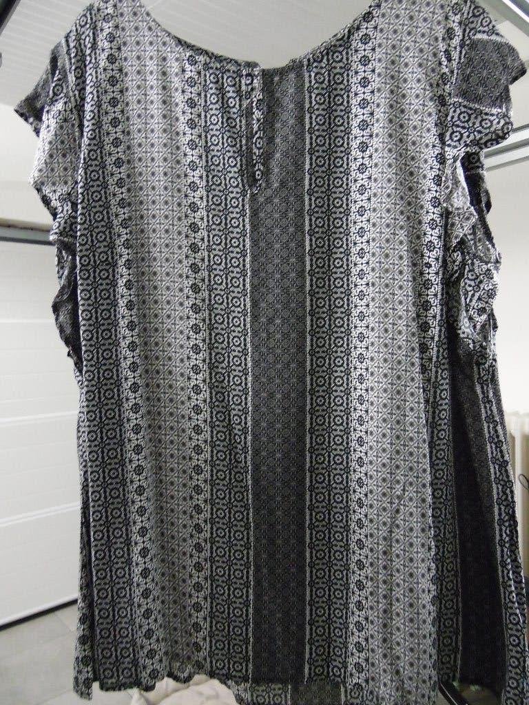 Bloezen, Overige kleuren, Maat 46/48 (XL) of groter, Ophalen of Verzenden, Zo goed als nieuw