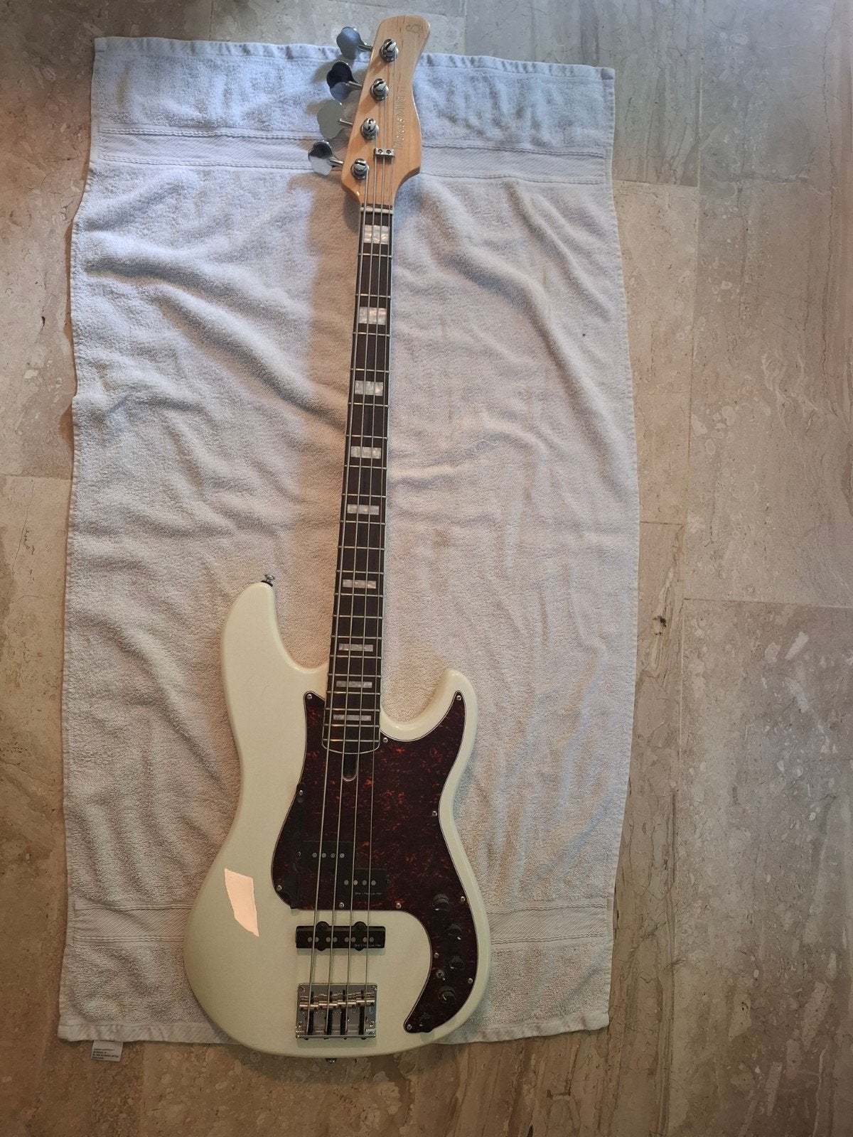 Marcus miller p7 sire, Muziek en Instrumenten, Ophalen