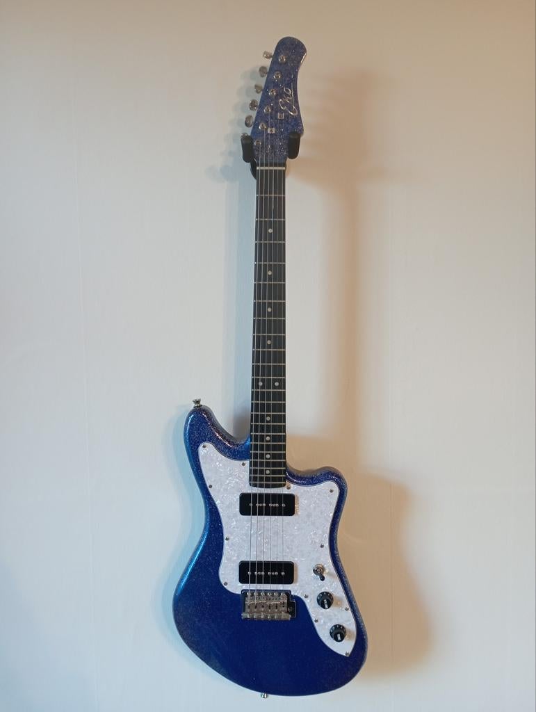 Eko Camaro, Musique & Instruments, Enlèvement