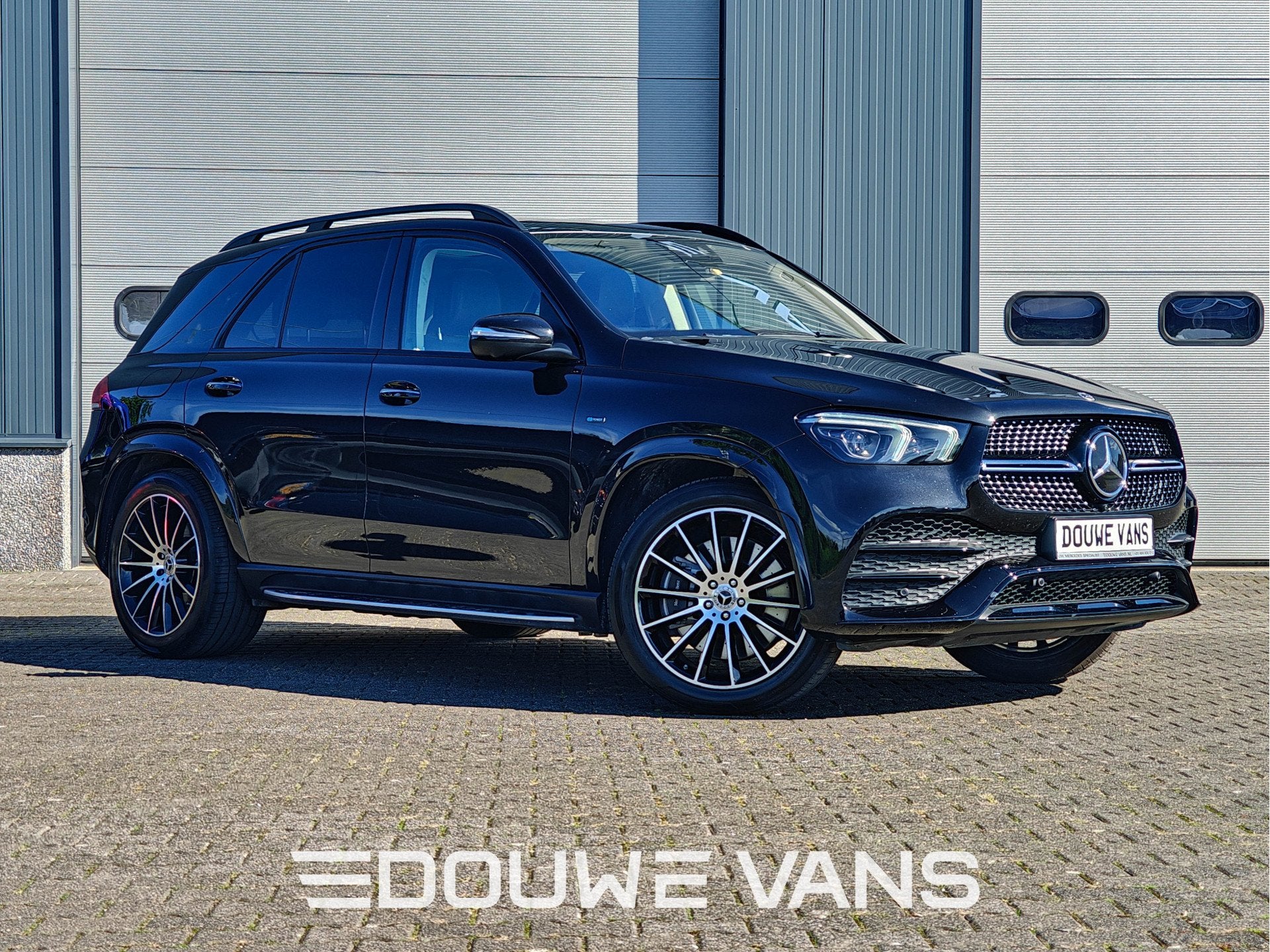 Mercedes-Benz GLE 350de AMG Panorama Burmester Memory Night, Autos, Cuir, Euro 6, Entreprise, Carnet d'entretien