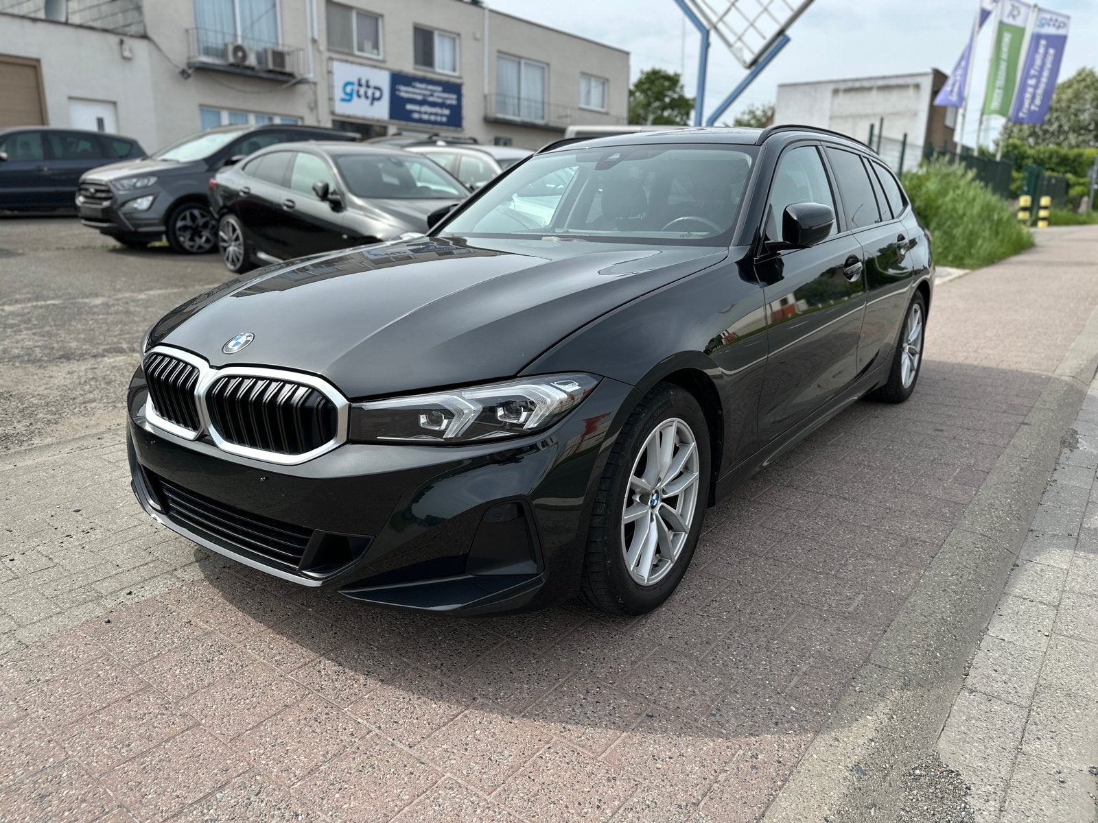 BMW 318i 2.0 Benzine* 2023* 115kW* 94.946Km FACE LIFT, Auto's, 1998 cc, Leder, Bedrijf, 5 deurs