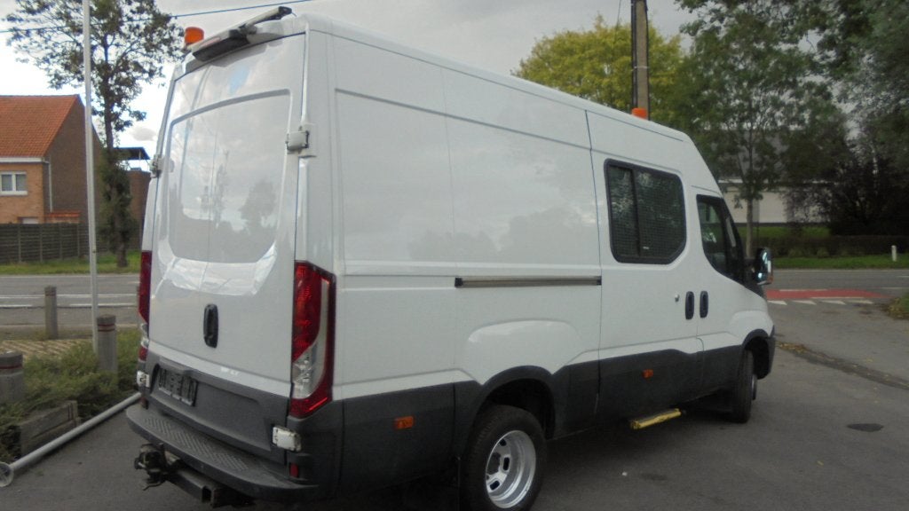 IVECO DAILY 50C17 - 3.0D - L3H2 - AIRCO - CRUISE - CAMERA, Auto's, Euro 5, Achterwielaandrijving, 4 cilinders, Iveco