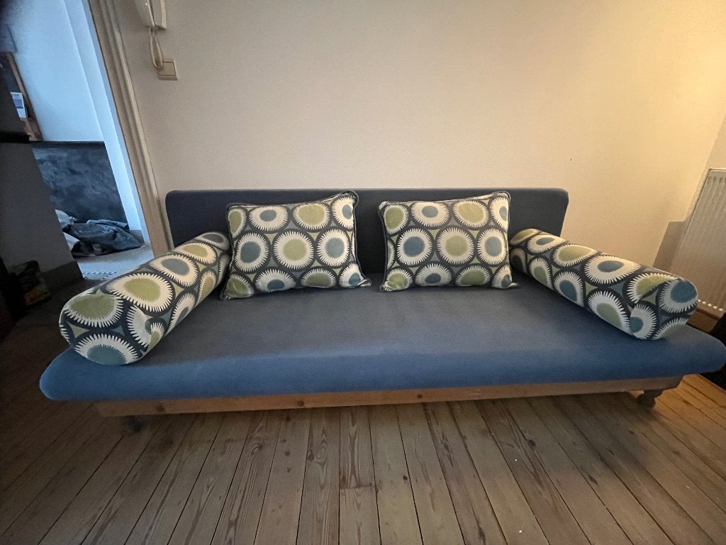 Banquette, Antiquités & Art, Enlèvement
