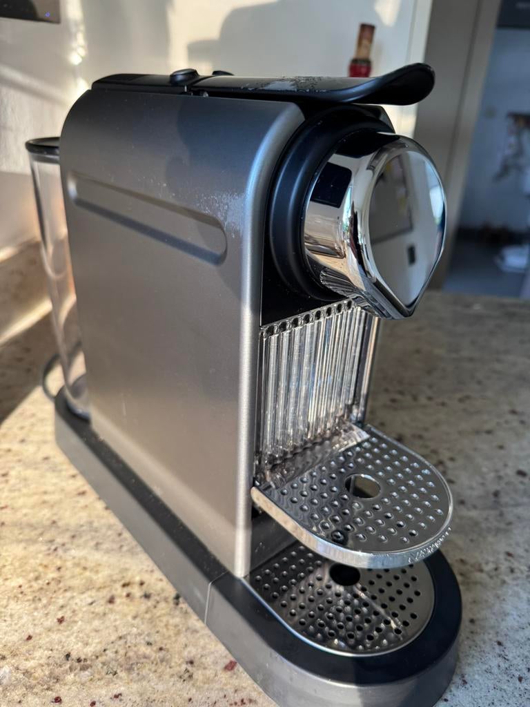 Nespresso koffiemachine Krups, Elektronische apparatuur, Koffiezetapparaten, Ophalen, Gebruikt, Koffiemachine