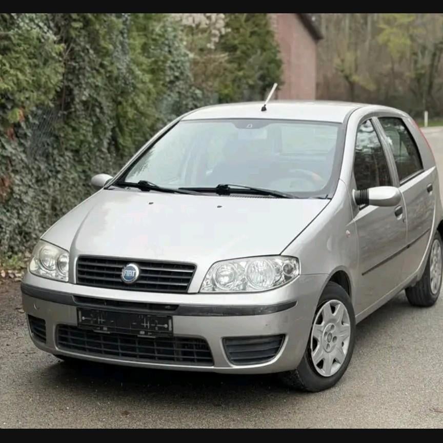 Fiat Punto Dualogic (Automaat) – Rijdt goed, kleine reparati, Ophalen, Voor, Fiat