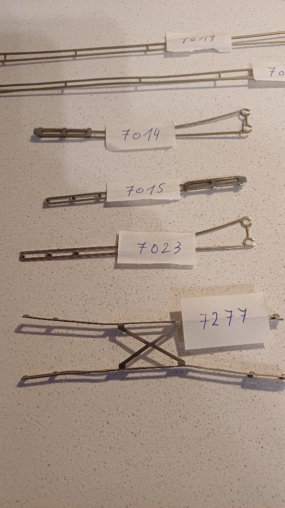 Diverse bovenleidingen voor Märklin M-rails, Hobby en Vrije tijd, Modeltreinen | H0, Gebruikt, Gelijkstroom of Wisselstroom, Rails