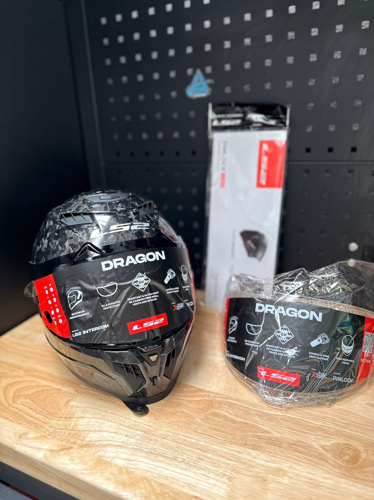 LS2 Dragon forged carbon helm Nieuw, M, Integraalhelm, Nieuw met kaartje, Overige merken