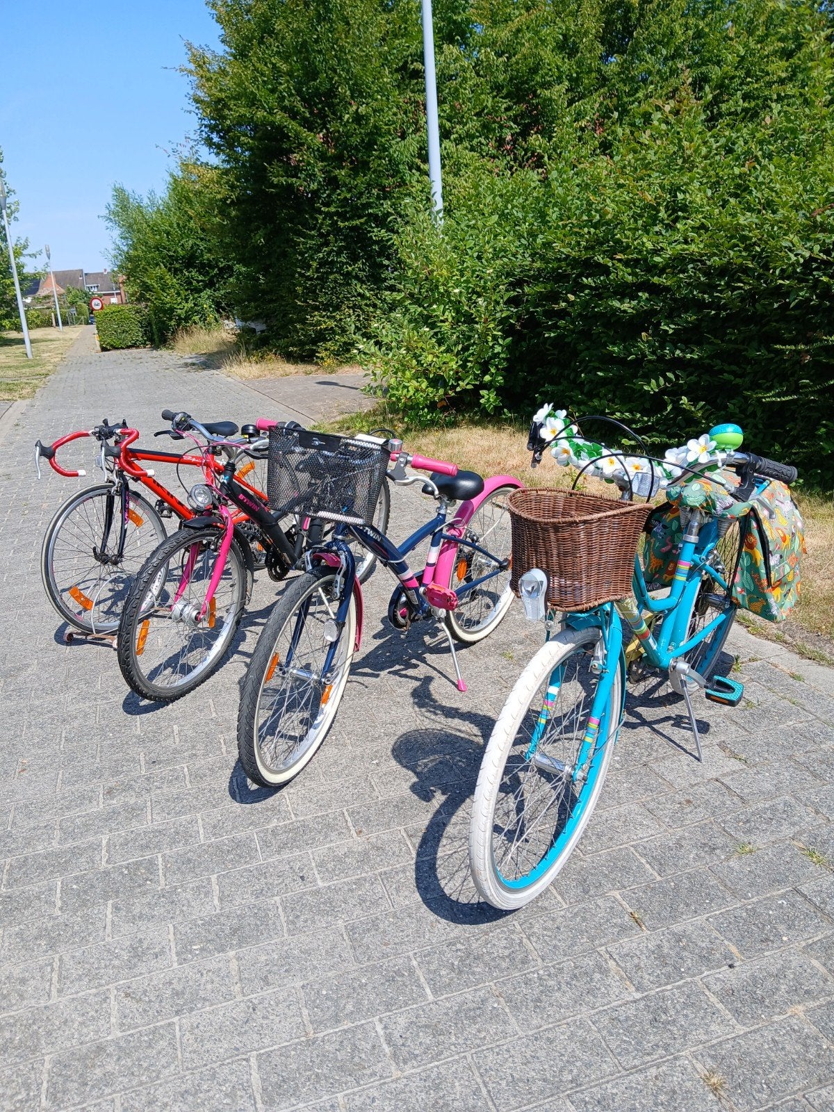 Kinderfietsen 24 inch rijklaar 8j-12j vanaf €85, Ophalen