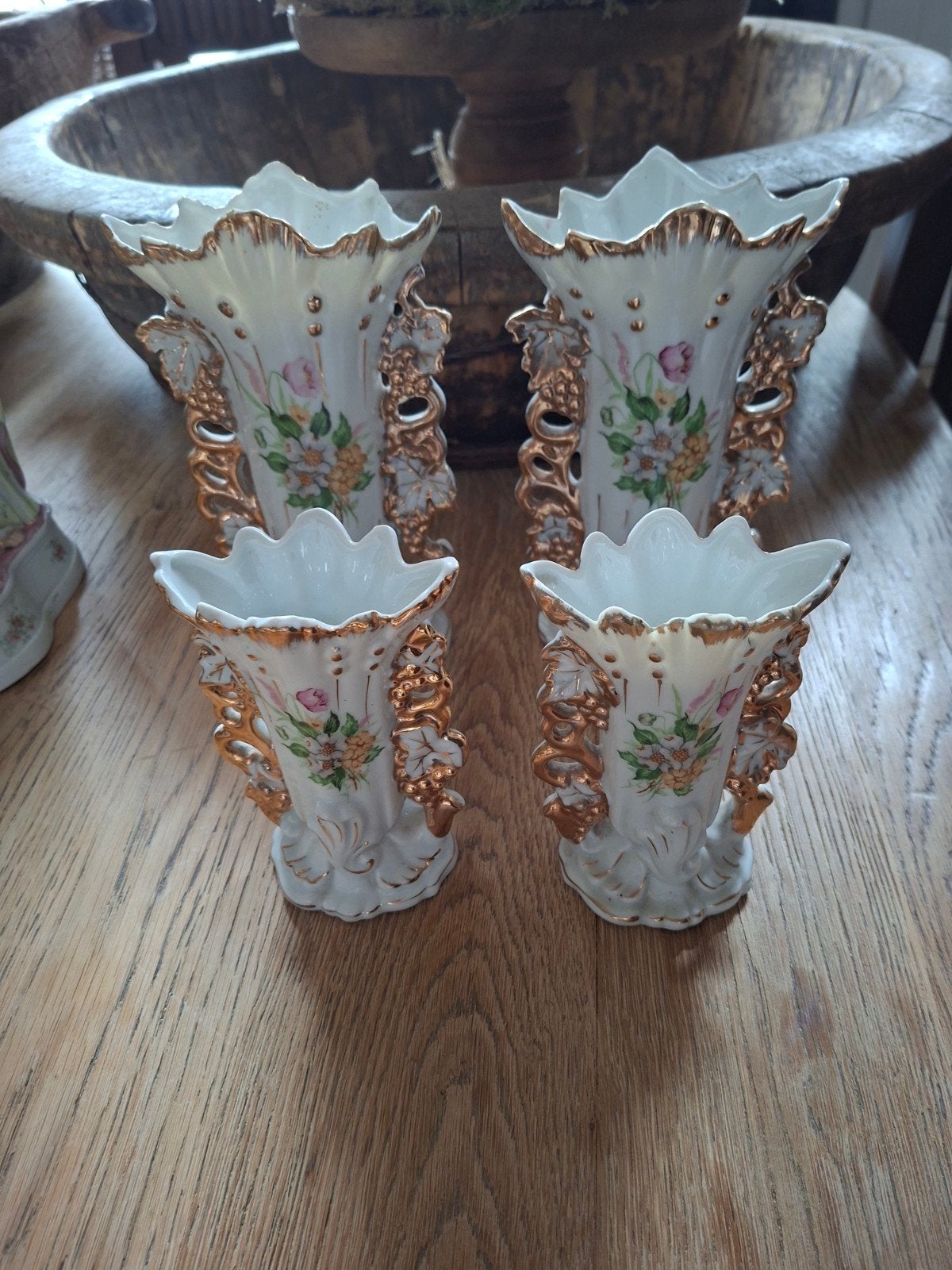 Set van 4 vintage sier vaasjes– porselein met goudaccenten, Antiek en Kunst, Antiek | Servies compleet, Ophalen