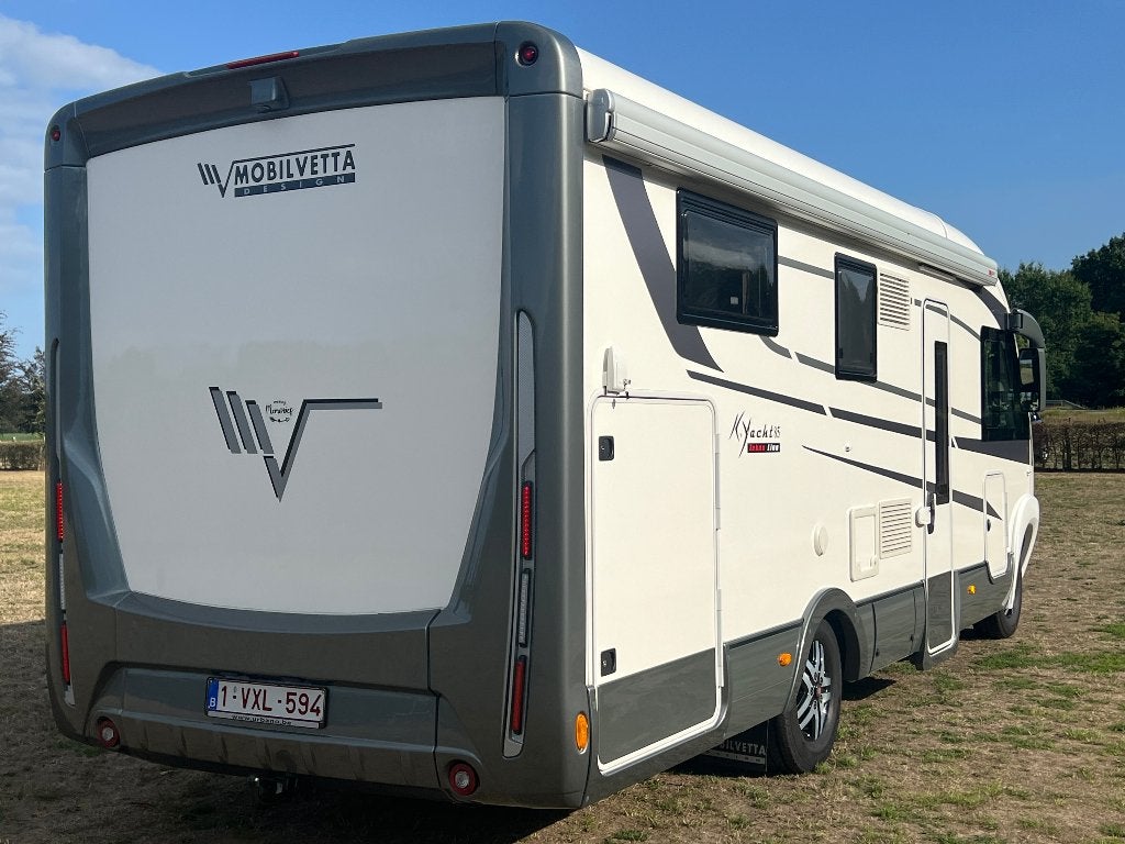 Prachtige Mobilvetta K-Yacht 85 Tekno Line Full option, Caravans en Kamperen, Integraal, Antidémarrage, Ringverwarming, Fiat