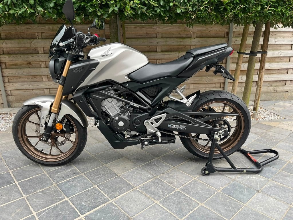 Honda cb 125-r **6400km**2/2024**, ABS, Entreprise, Occasion, Permis Moto A1 minimum