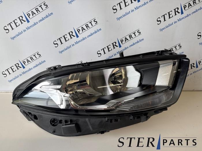 Phare droit d'un Mercedes A-Klasse, Autos : Pièces & Accessoires, 3 mois de garantie, Utilisé, -, -