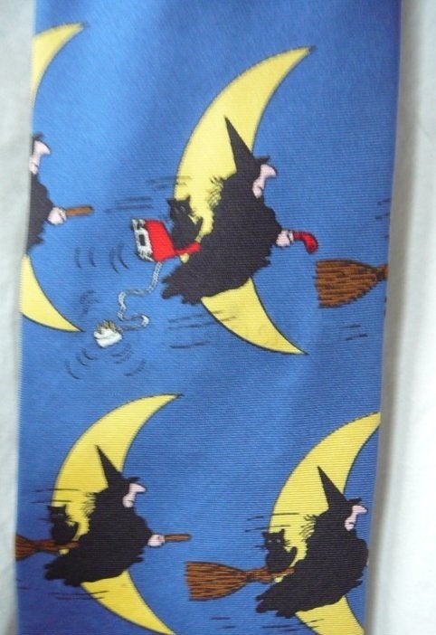 halloween stropdas met heksen, Hobby en Vrije tijd, Ophalen of Verzenden, Nieuw, Versiering