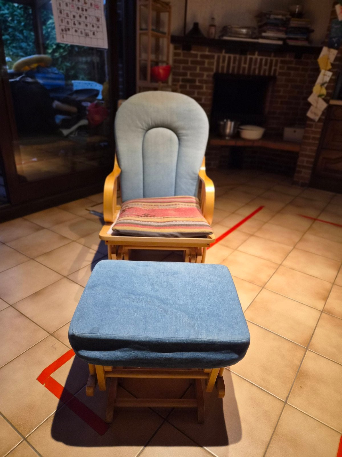 schommelende relaxfauteuille/borstvoedingszetel + poef, Huis en Inrichting, Ophalen