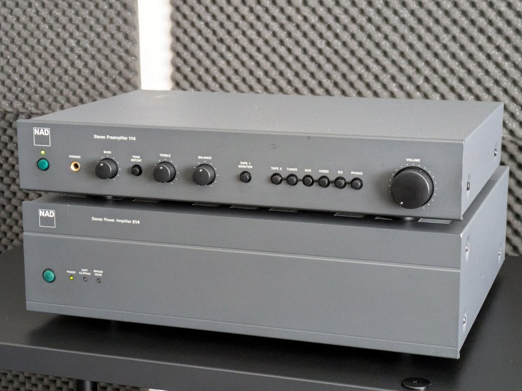NAD 114 + 214, voor- en eindversterker, MM/MC, 2 x 80 W, Audio, Tv en Foto, Versterkers en Ontvangers, Zo goed als nieuw, Stereo