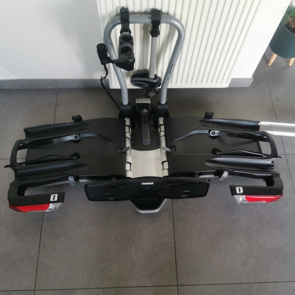 Thule EasyFold 932 + oprijgoot inbegrepen, Auto diversen, Fietsendragers, Ophalen, Zo goed als nieuw, 2 fietsen, Trekhaakdrager