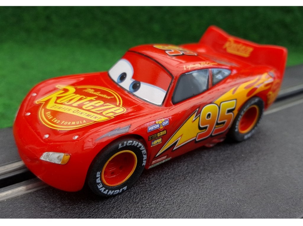 Carrera Go: Disney Pixar Cars Lightning McQueen Neon Nights, Électrique, Enlèvement ou Envoi, Carrera, Circuit