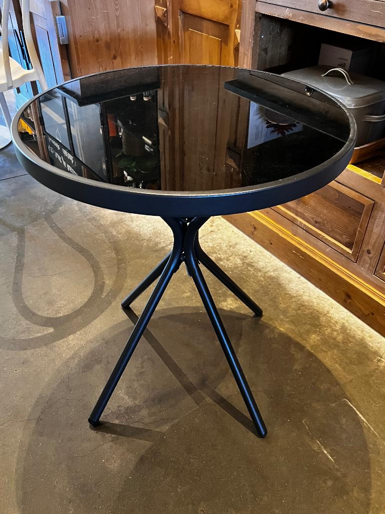 Bistro’s tafeltje 2 stuks, Ophalen, Zo goed als nieuw, Rond, 60 cm of meer