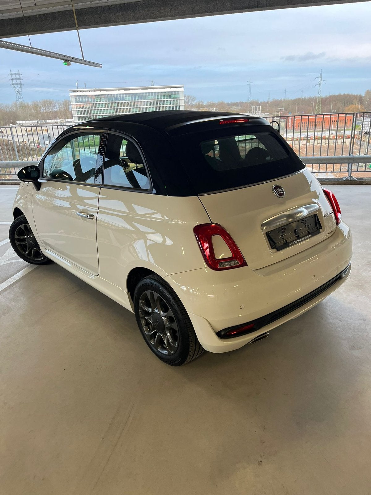 Fiat 500 CABRIO Speciaal editie HEY GOOGlE, Auto's, Fiat, Cabriolet, Te koop, Hybride Elektrisch/Benzine, Particulier