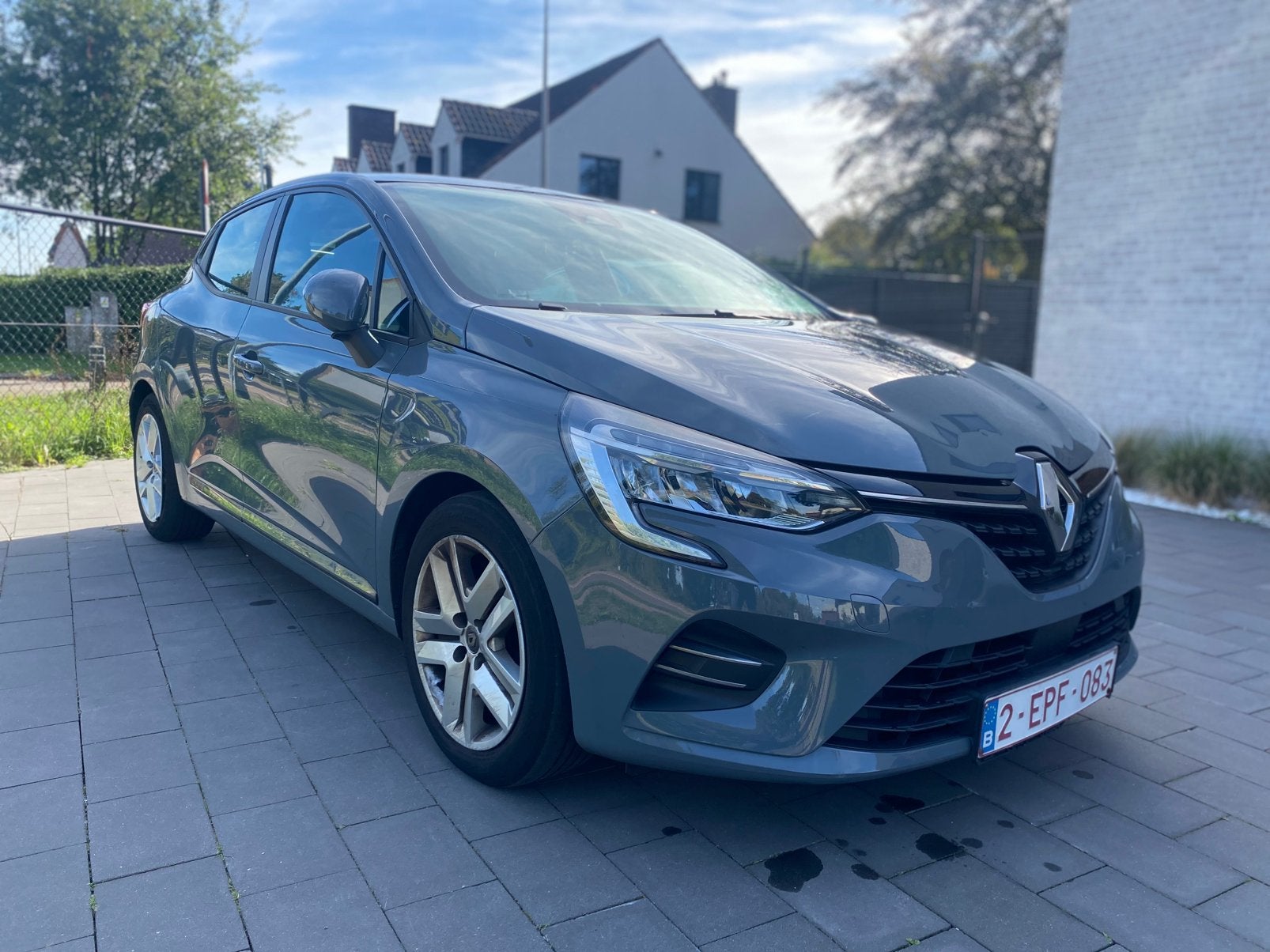 Renault Clio – Bouwjaar 2020 – Dealer onderhouden, Argent ou Gris, Achat, Euro 6, Boîte manuelle