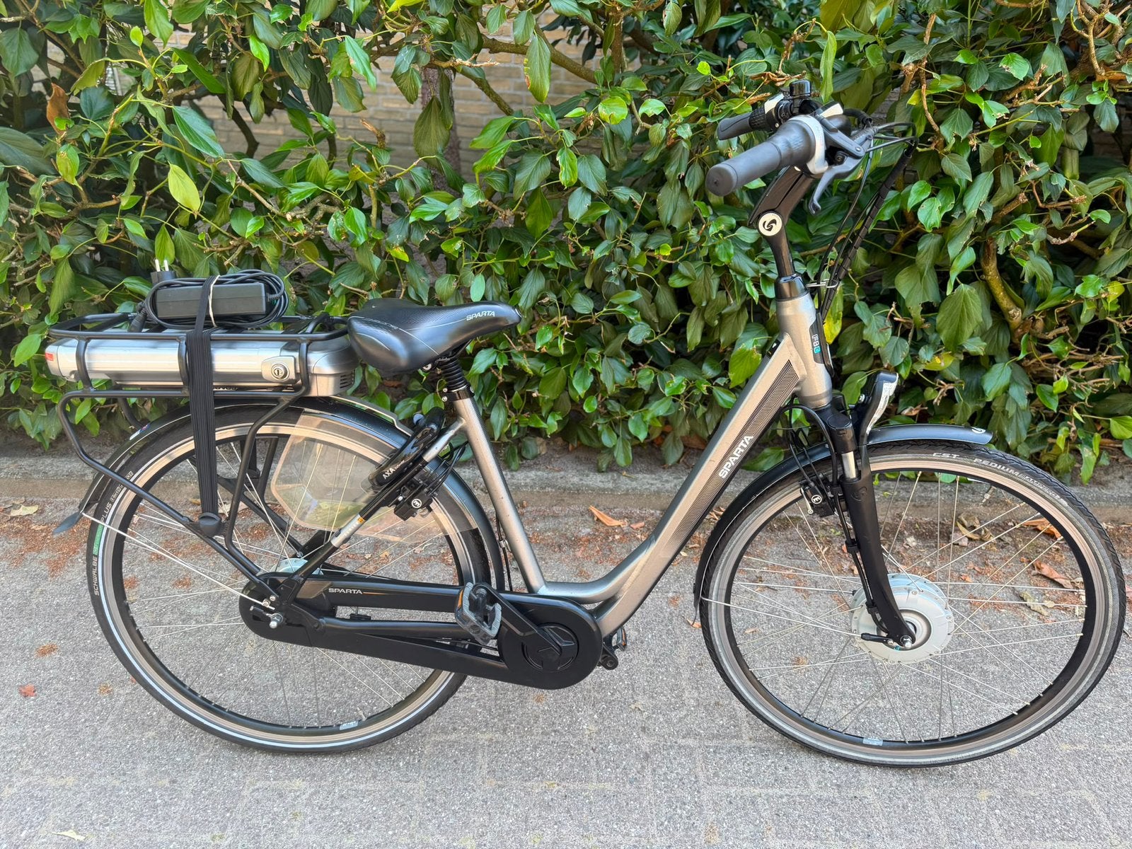 Electrische sparta f8e fiets, Fietsen en Brommers, Ophalen, Sparta, Zo goed als nieuw, 51 tot 55 cm