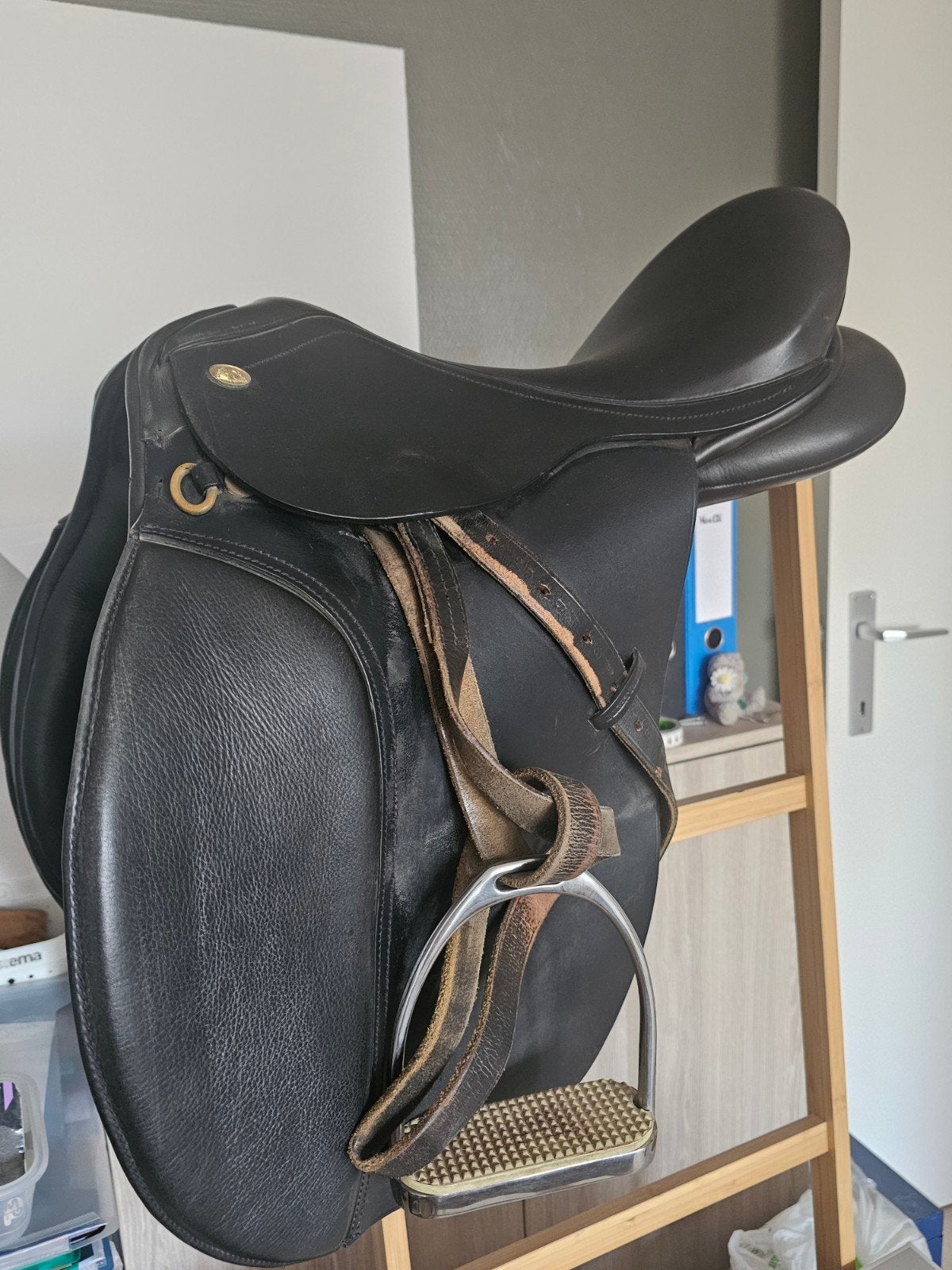 Selle polyvalente Knight Rider 17 pouces, très bon état, Enlèvement, Comme neuf, Autres marques, Dressage