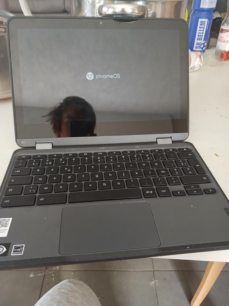 Deze Chromebook is in hele goede staat, Computers en Software, Chromebooks, Ophalen, Zo goed als nieuw, HP chromebook