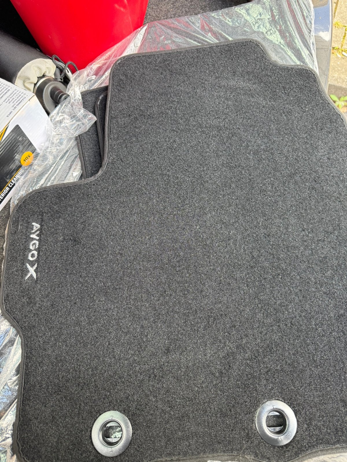 Tapis pour Toyota aygo X  neuve jamais utilisé juste déballé, Enlèvement, Comme neuf