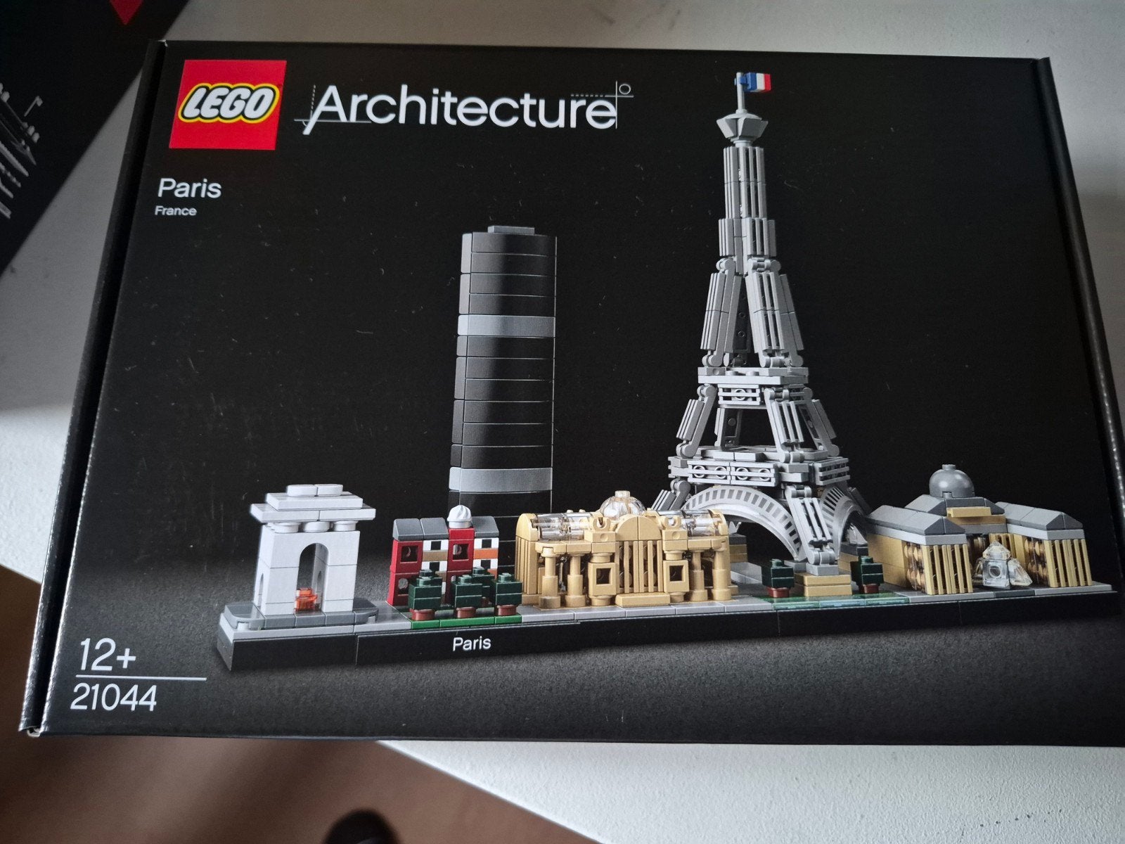Lego 21044 Paris - ONGEOPEND, Kinderen en Baby's, Speelgoed | Duplo en Lego, Ophalen, Lego
