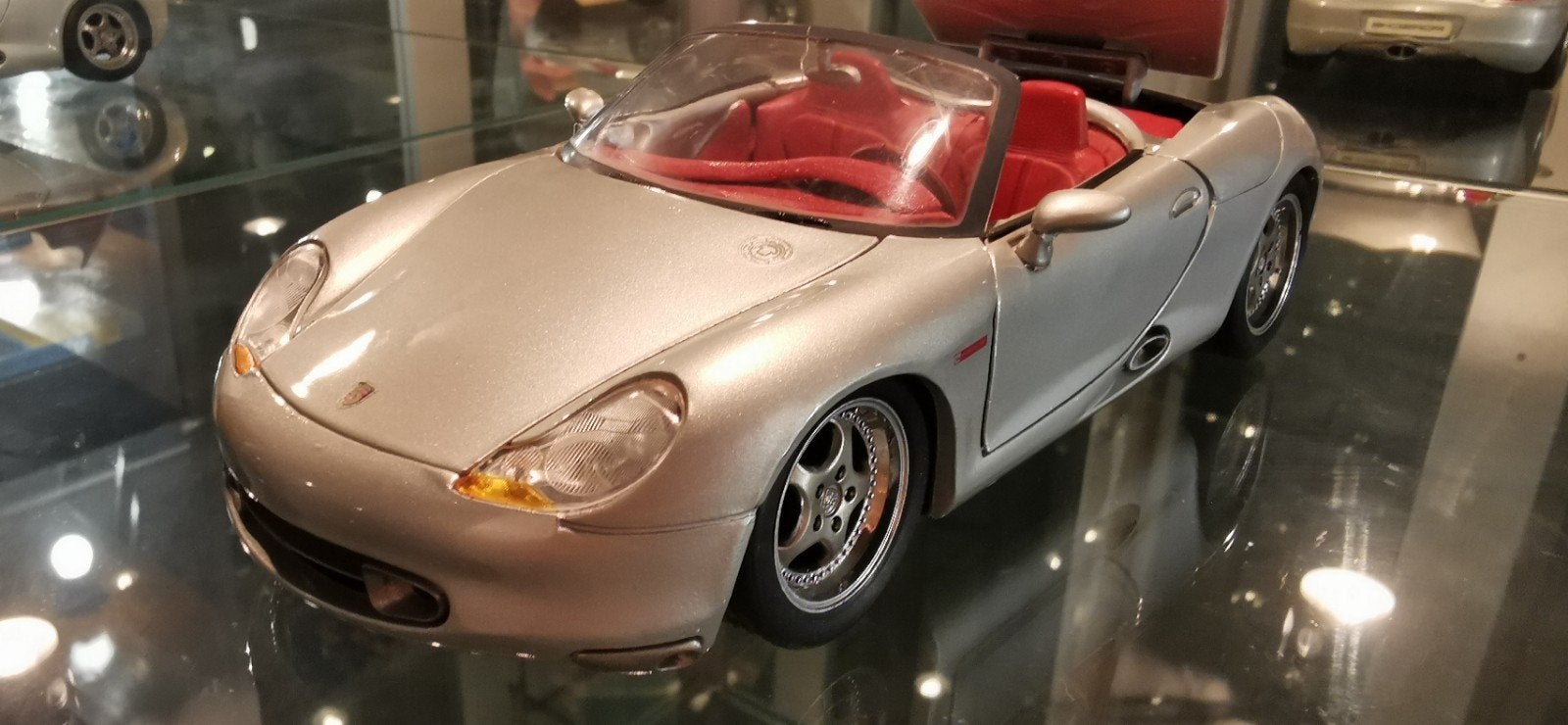 Porsche Boxster - Maisto 1/18, Hobby en Vrije tijd, Modelauto's | 1:18, Ophalen, Zo goed als nieuw, Auto, Maisto