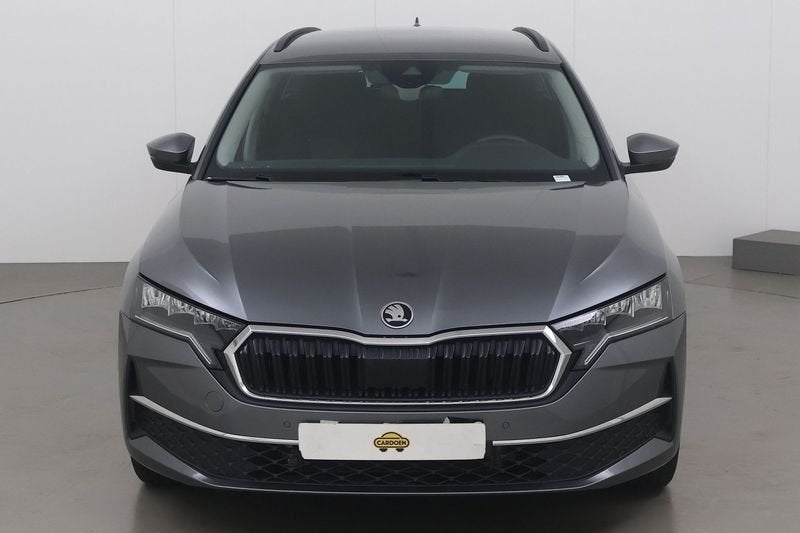 Skoda Octavia Sw 1.5 tsi etec selection 150 AT, Auto's, Automaat, Parkeersensor, 4 cilinders, Overige bekleding