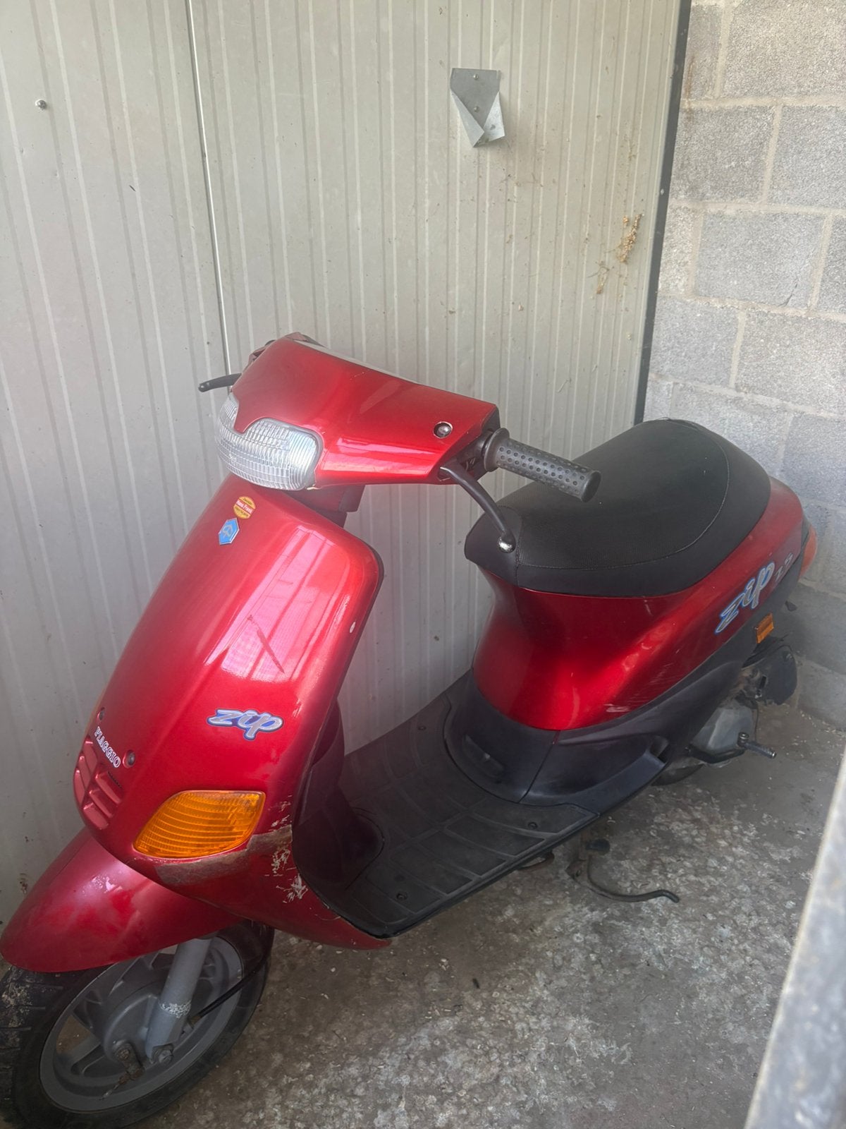 Piaggio zip type 2 duits project niet lopend, Fietsen en Brommers, Brommeronderdelen | Scooters, Piaggio, Blok, Ophalen
