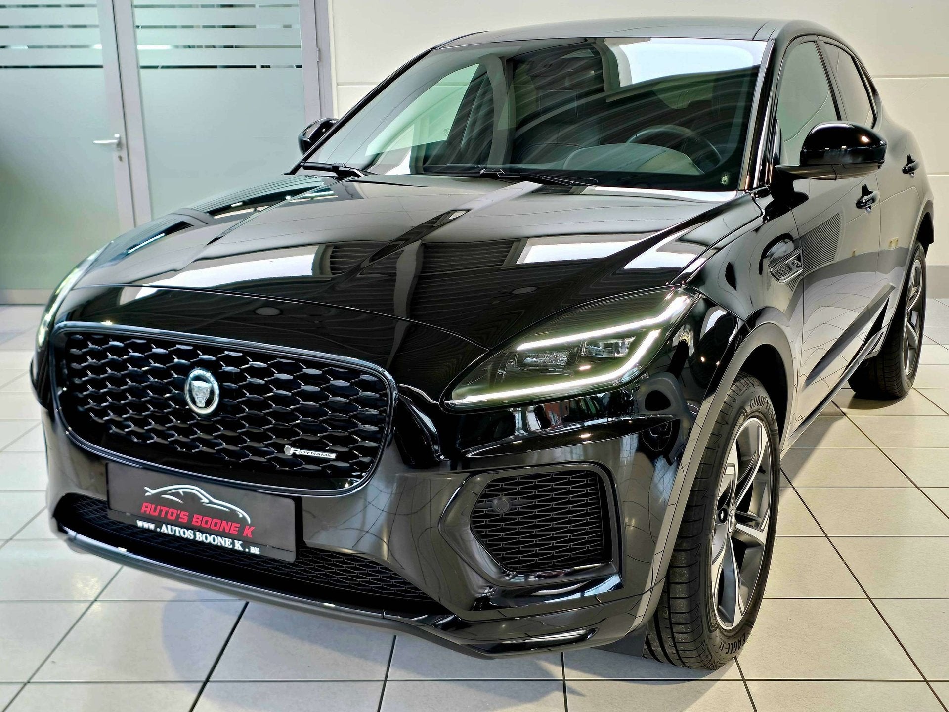 Jaguar E-Pace E-Pace 1.5 T MHEV ️R-Dynamic SE / 160 PK, Autos, Achat, Entreprise, Entretenue par le concessionnaire, 5 portes