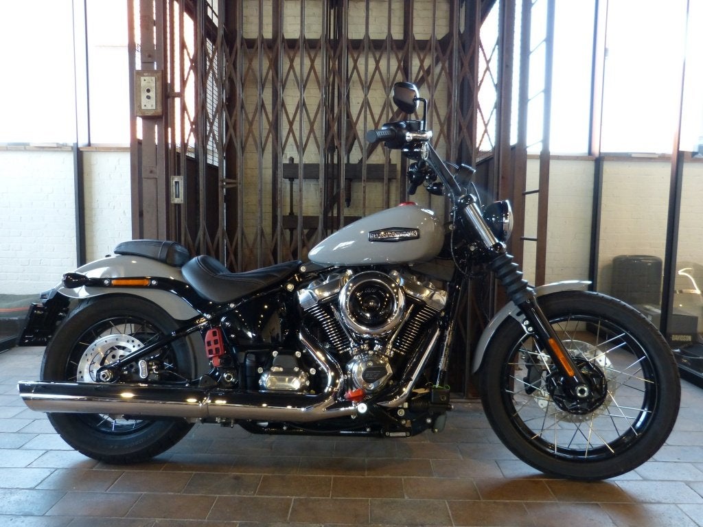 Harley-Davidson SOFTAIL FXBB (bj 2025), Harley-Davidson, Traction Control, Meer dan 35 kW, Overig