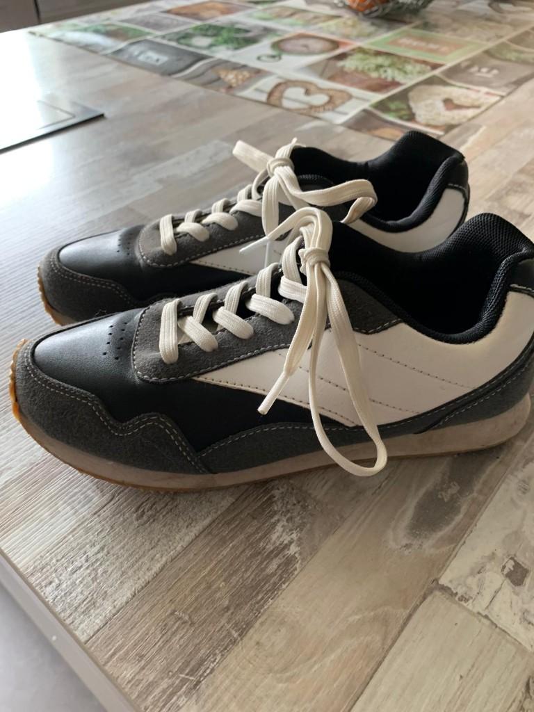 Amper gedragen damessneakers Maat 37, Bonprix, Zwart, Ophalen of Verzenden, Zo goed als nieuw