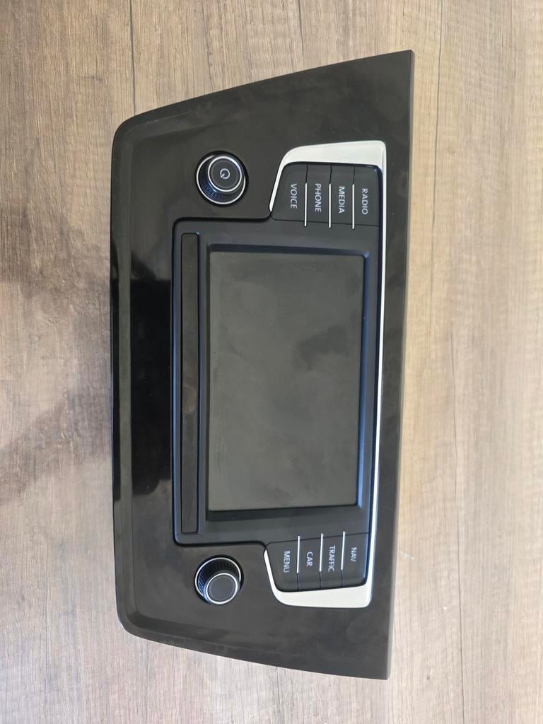 Autoradio navigatie originele vw touran 2016, Ophalen