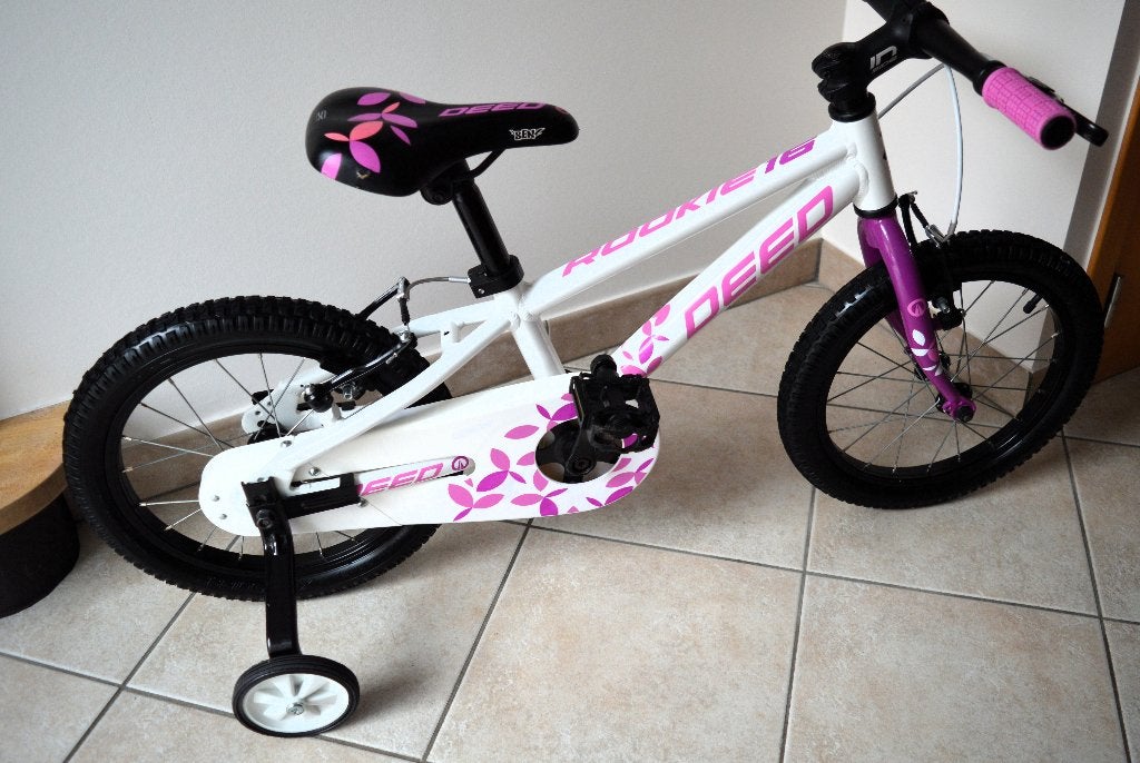 Vélo fille 16 pouces 4-6 ans excellent état + draisienne, Vélos & Vélomoteurs, Enlèvement, Comme neuf, 16 pouces