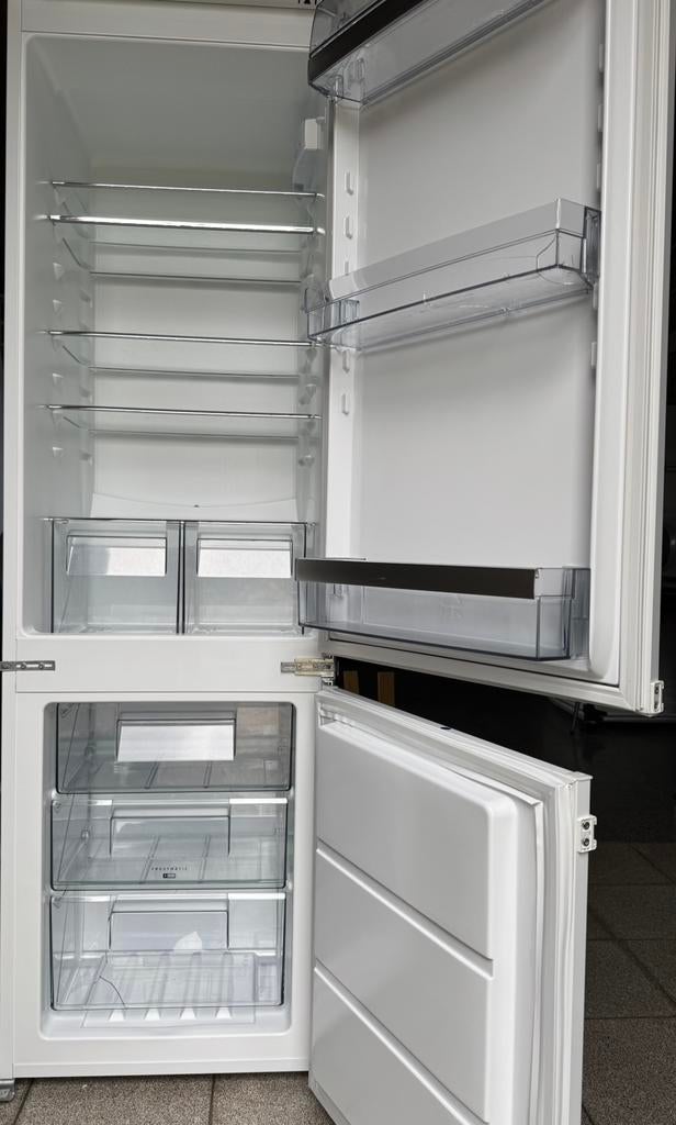 Combi frigo-congélateur AEG SCB61826NS – bon état, Electroménager, Enlèvement, Utilisé, Avec congélateur séparé