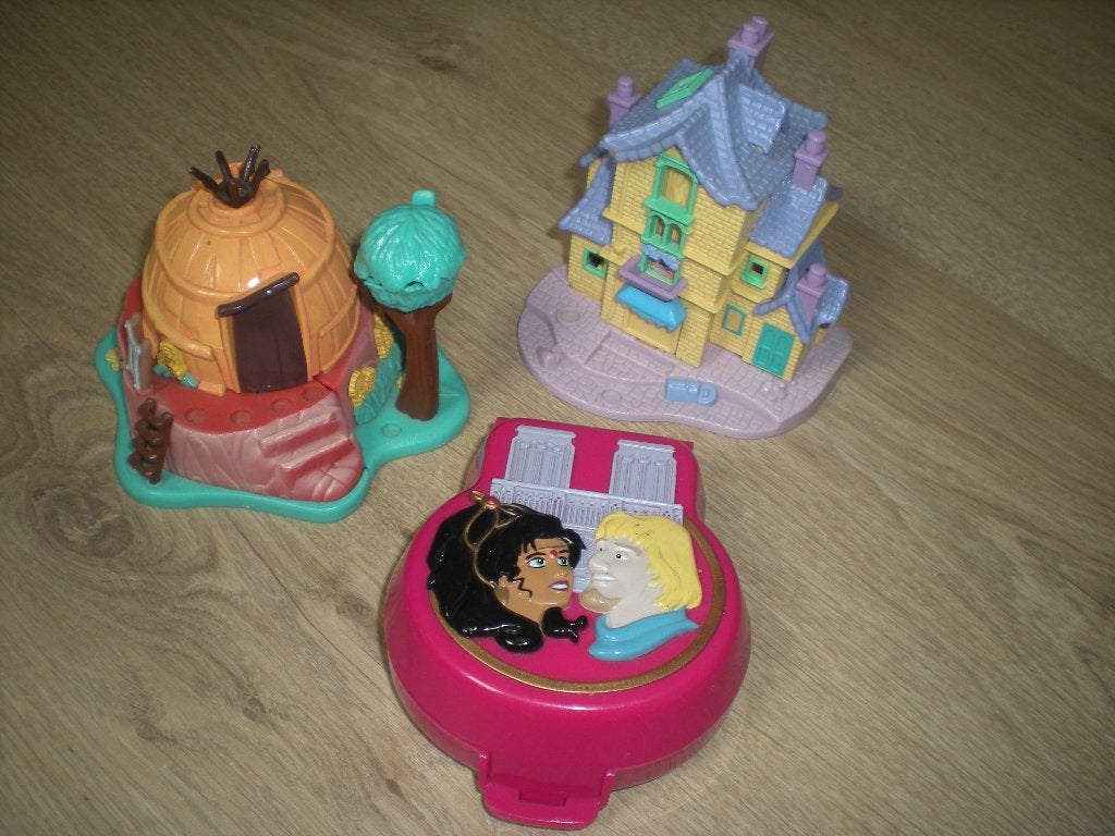Polly pocket Disney : Aristochats, Pocahontas, Notre Dame, Enlèvement, Comme neuf