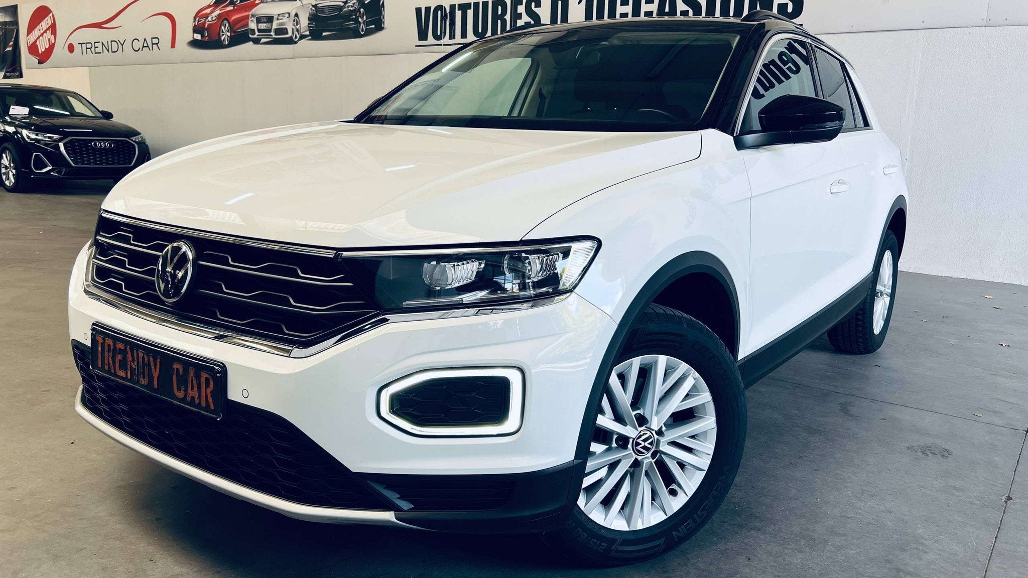 Volkswagen T-Roc 1.5 TSI Style DSG EU6d+NAVI+LED+CARPLAY+ACC, Auto's, Stof, 4 cilinders, https://public.car-pass.be/vhr/0cc9d110-bfd5-4c08-a3a5-7a130ff05e4a