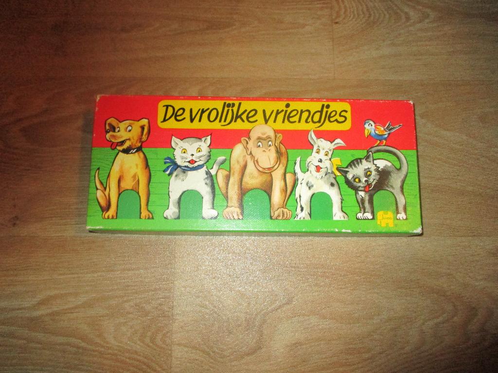 bordspel vintage de Vrolijke Vriendjes knikkerspel, Een of twee spelers, Ophalen of Verzenden, Zo goed als nieuw
