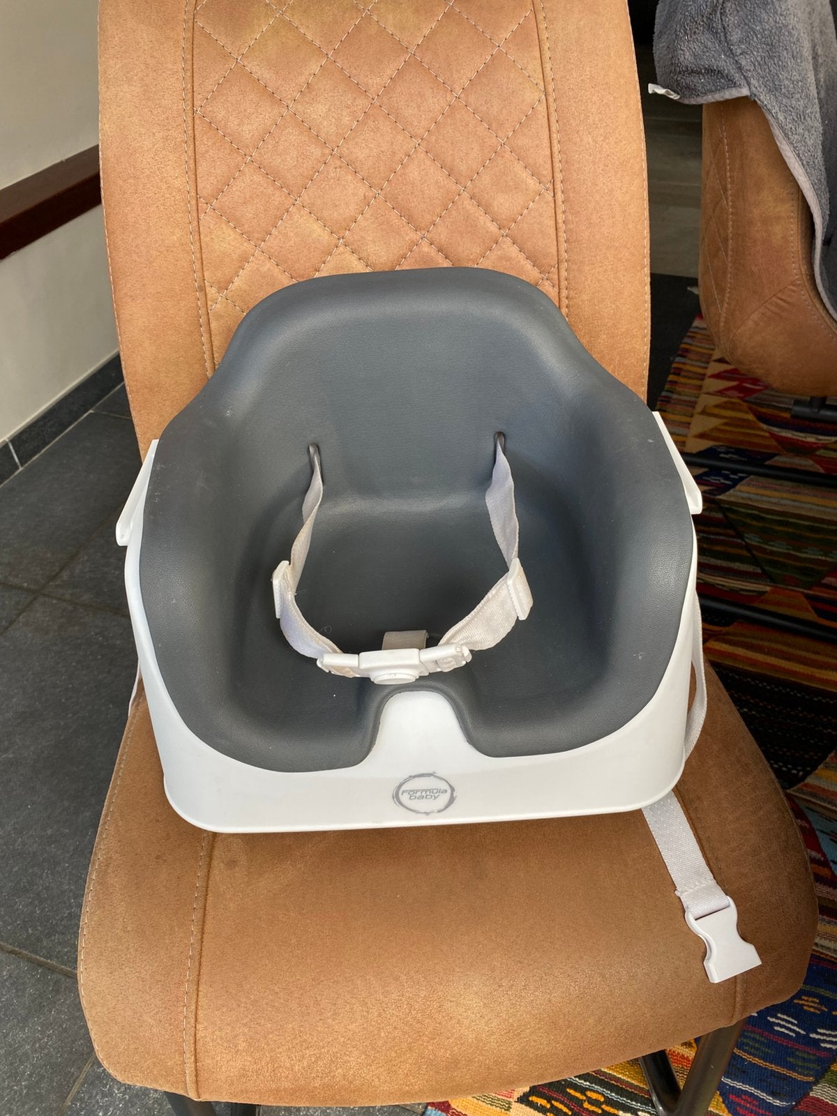 Réhausseur de chaise pour enfant, Enfants & Bébés, Chaises pour enfants, Enlèvement, Utilisé