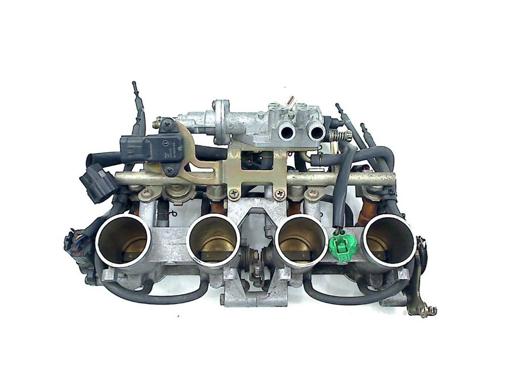 GASKLEPHUIS FZ 6 2004-2006 (FZ6 FAZER) (5VX-13750-01-00), Dhr. S. di Majo, Gebruikt, Info@cama-motorparts.nl, P.J. Troelstraweg 8 8
3144 CX  MAASSLUIS, NL