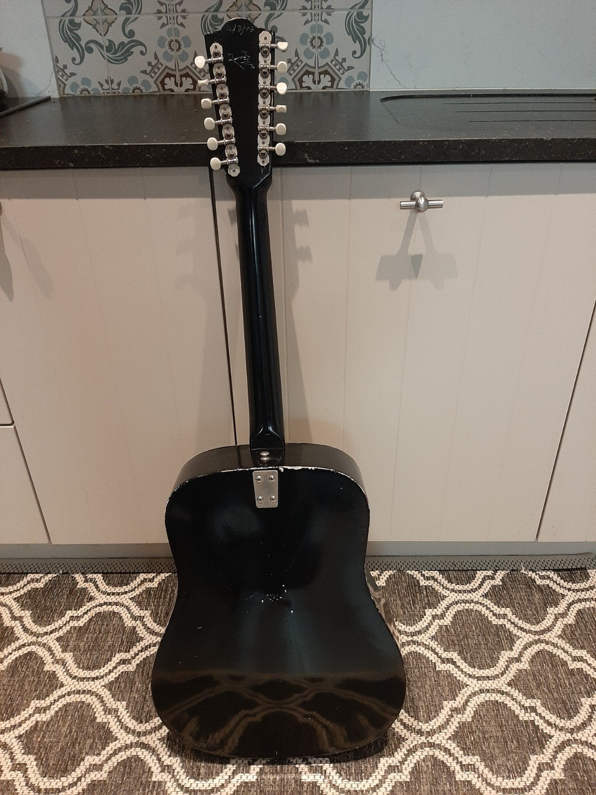 guitare vintage Framus, Enlèvement
