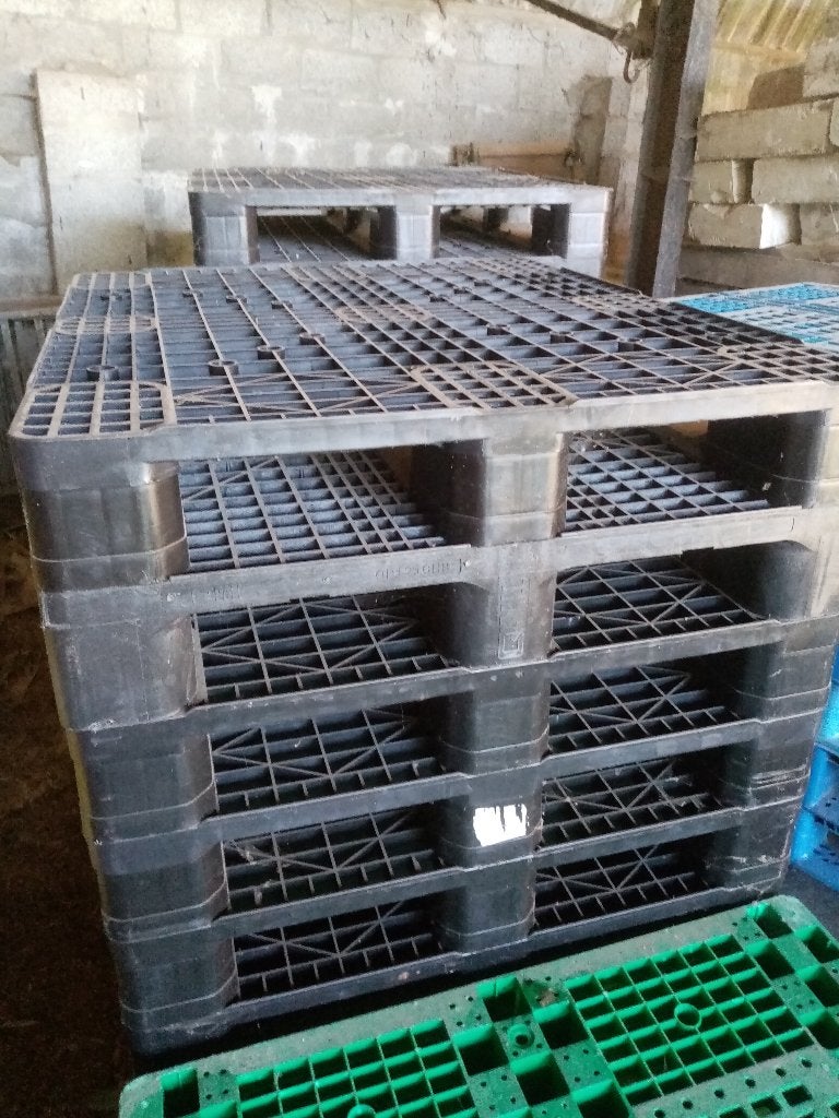 IBC-kunststof-PVC-plastiek-plastic pallets paletten alle, Enlèvement, Comme neuf