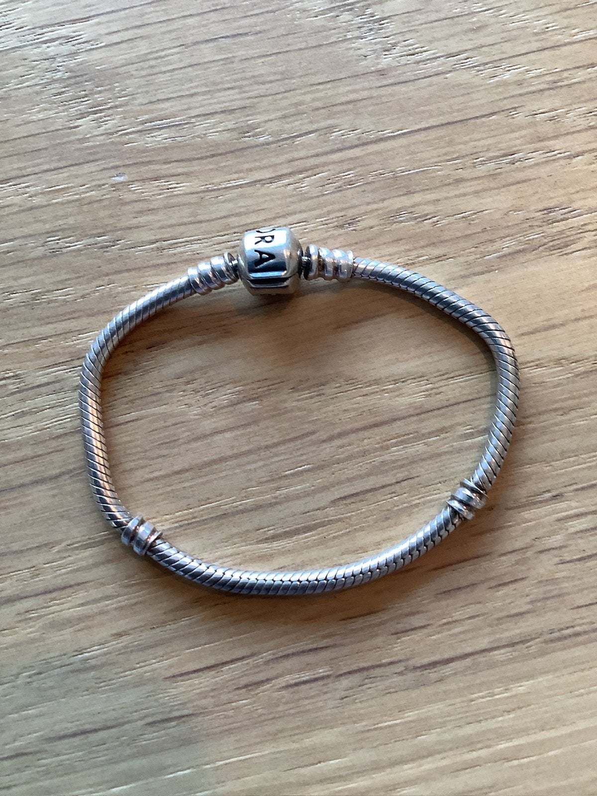 pandora armbandje , maat S of voor kindjes, Ophalen, Zo goed als nieuw, Zilver