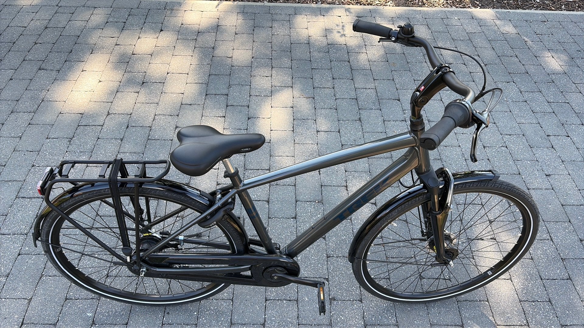 Trek DISTRICT 2 EQ Large, Fietsen en Brommers, Fietsen | Heren | Herenfietsen, Ophalen, Zo goed als nieuw