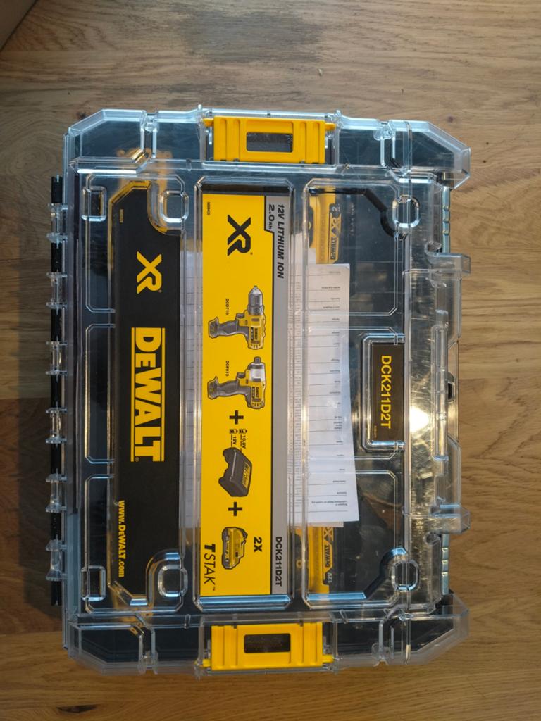 dewalt dck211d2t, Doe-het-zelf en Bouw, Gereedschapskisten, Ophalen