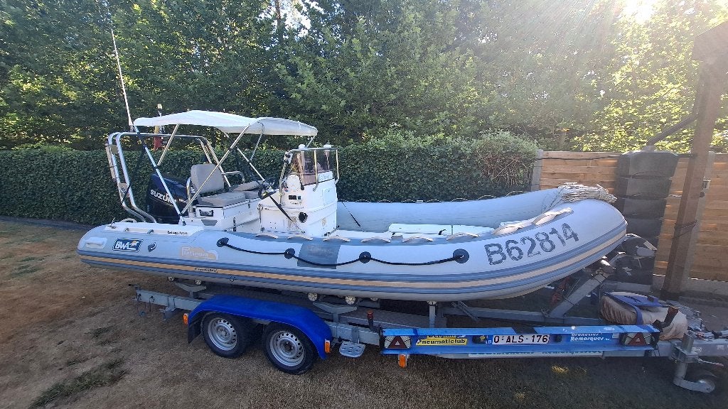 Bateau semi-rigide BWA 5.5 m prêt pour vos aventures., Utilisé, Autres marques, Moins de 1.00 mètres, Semi-rigide (RIB)