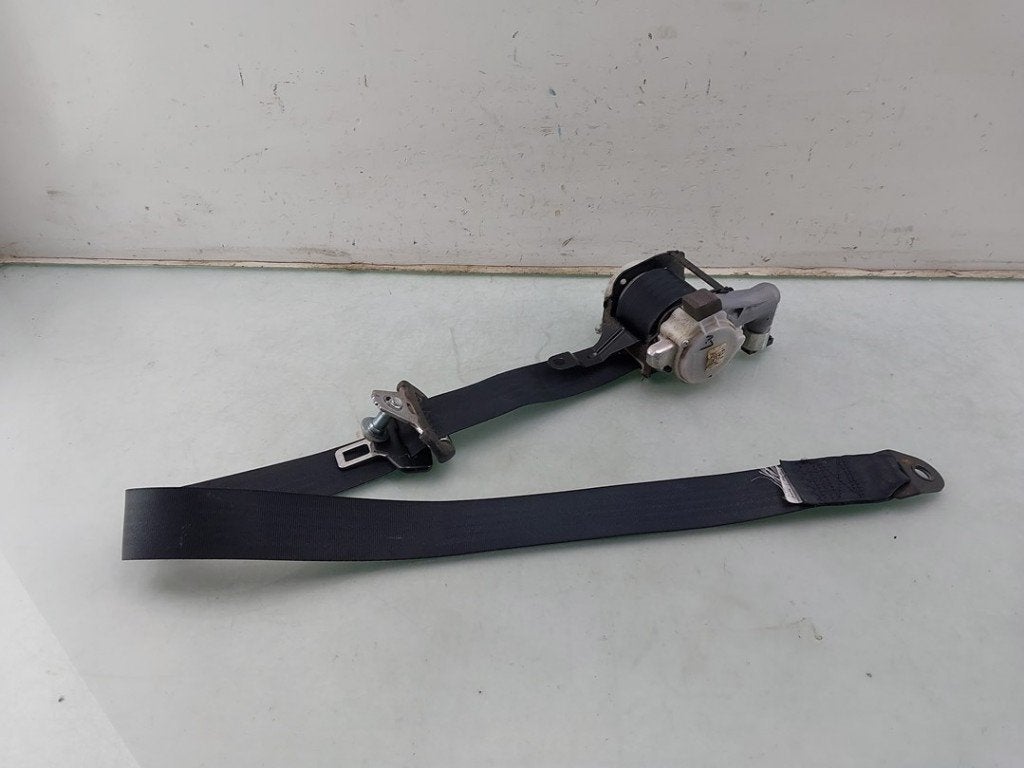 VEILIGHEIDSGORDEL LINKS VOOR Suzuki Alto (|84902M68K10|), Auto-onderdelen, Suzuki-Allee 7
64625  Bensheim, DE, Gebruikt, Suzuki Deutschland GmbH